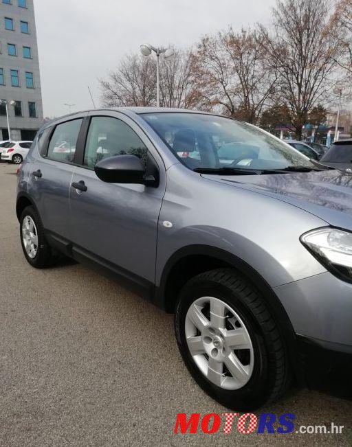 2010' Nissan Qashqai 1,5 Dci photo #1
