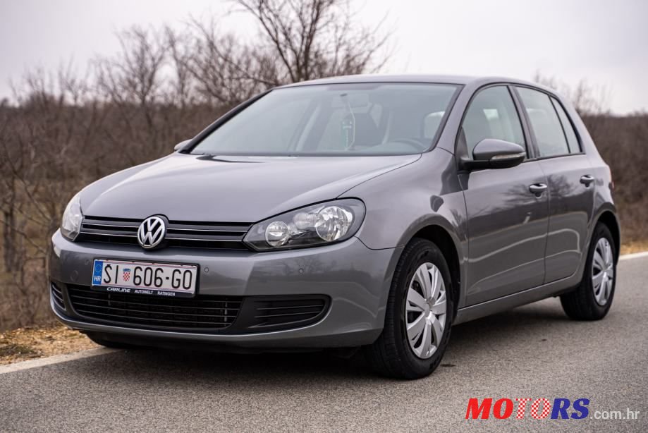 2010' Volkswagen Golf 6 1,6 Tdi photo #3