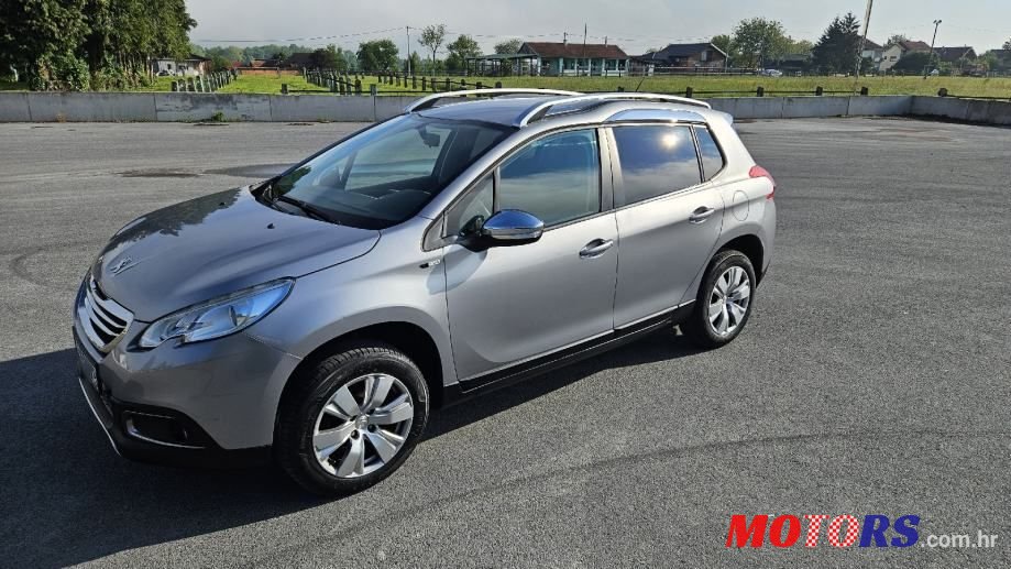 2016' Peugeot 2008 1,2 photo #3