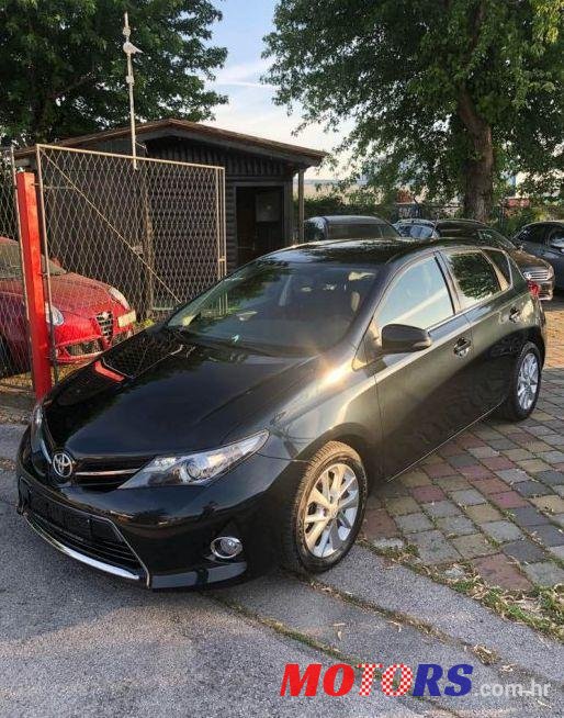 2014' Toyota Auris Diesel 124 photo #1