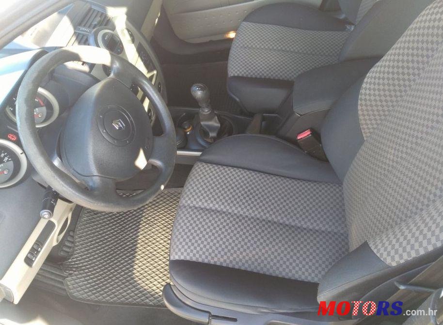 2005' Renault Megane 1,5 dCi photo #2