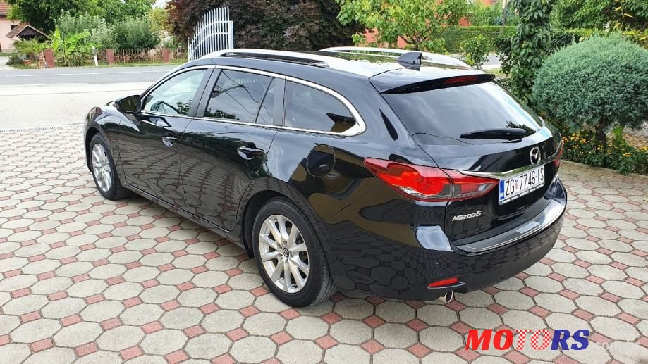 2015' Mazda 6 Sport Combi photo #5