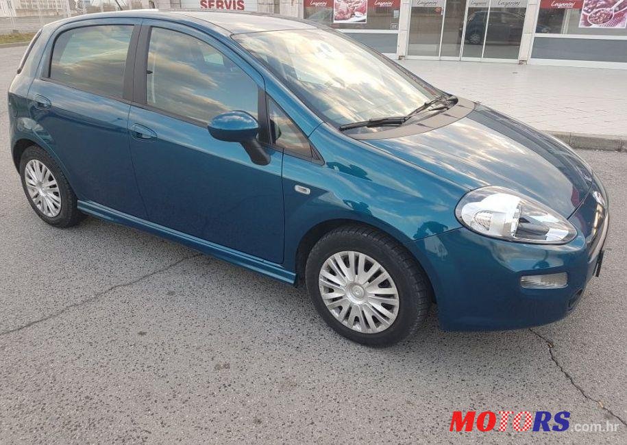 2014' Fiat Punto 1,3 Multijet 16V photo #1