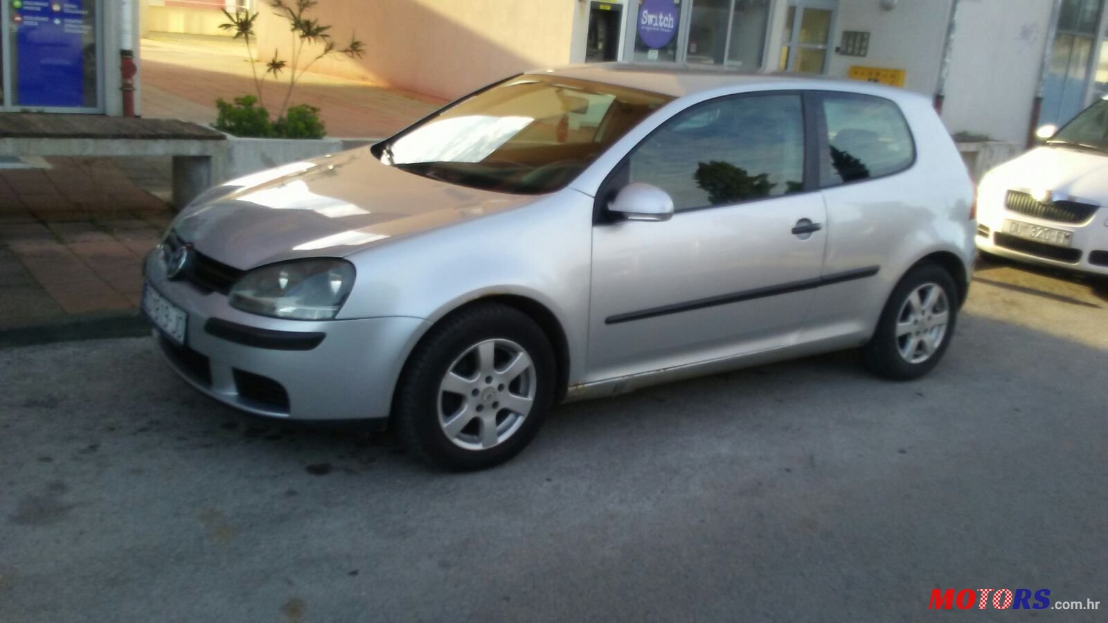 2004' Volkswagen Golf V photo #6