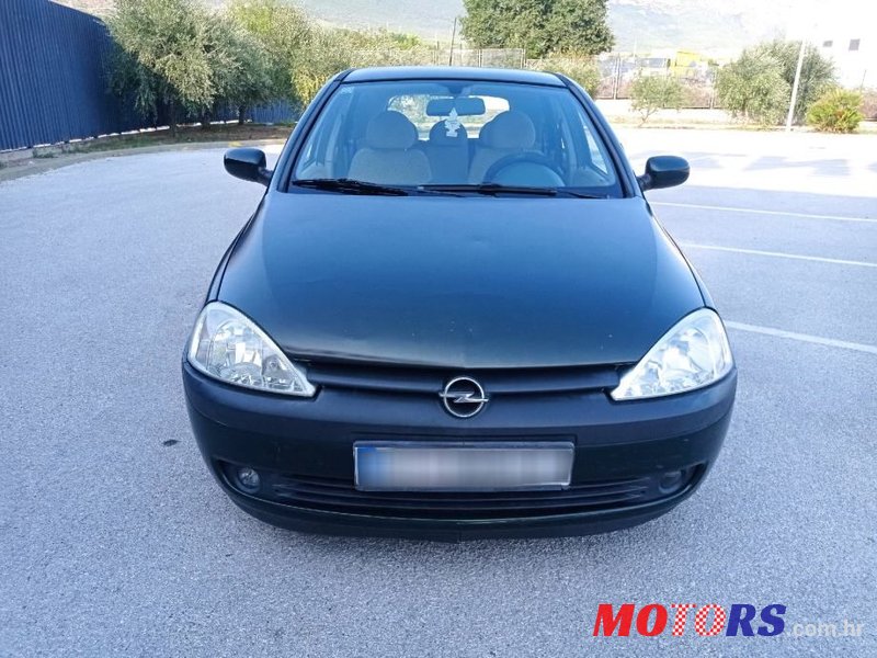 2001' Opel Corsa 1,2 16V photo #2