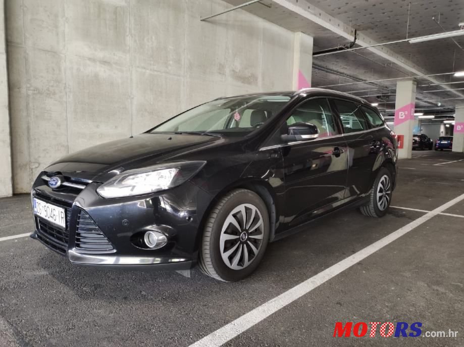 2013' Ford Focus Karavan photo #1