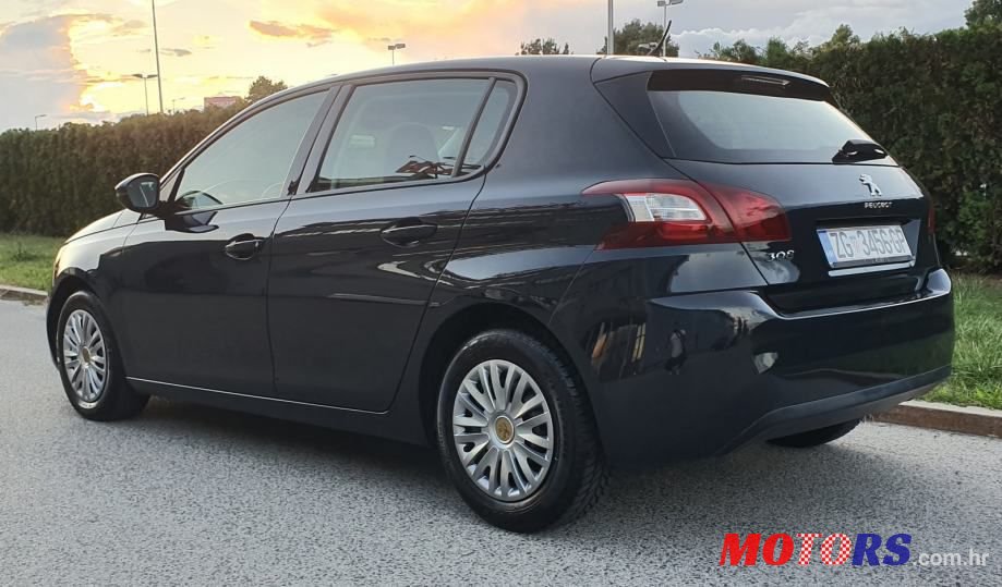 2014' Peugeot 308 photo #5