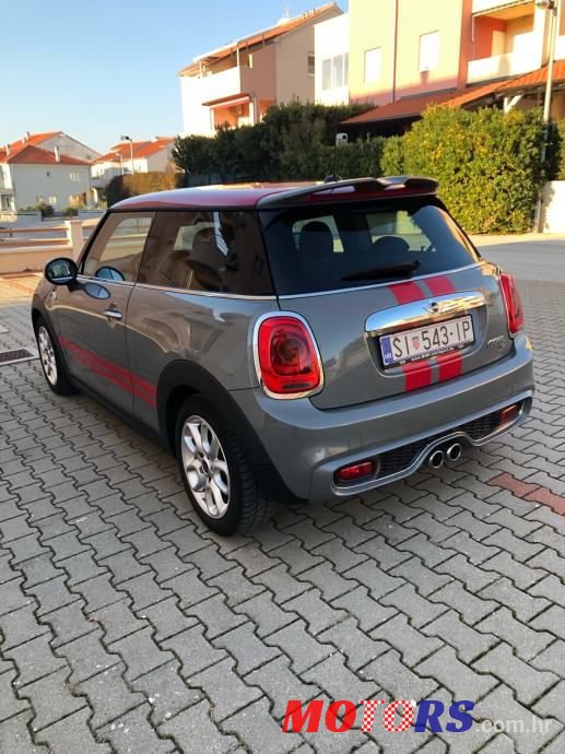 2015' MINI Cooper Sd photo #3