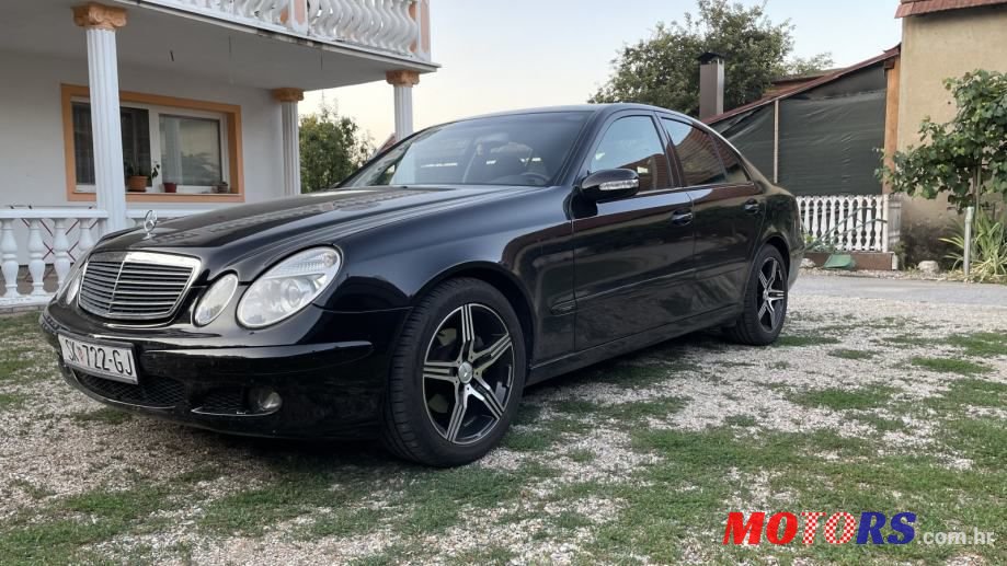 2002' Mercedes-Benz E-Klasa 220 Cdi Classic photo #2
