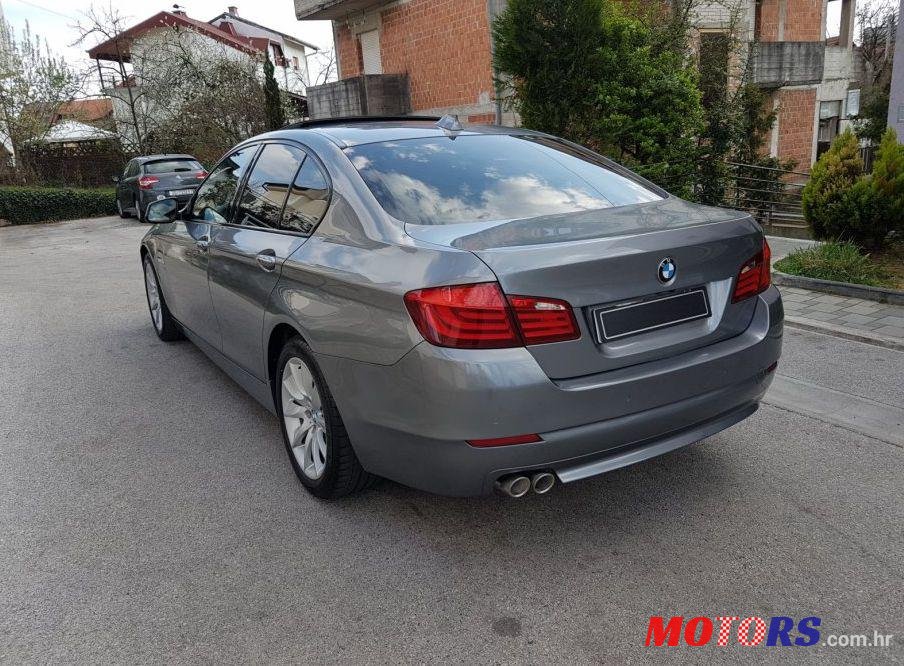 2012' BMW Serija 5 530Xd photo #2