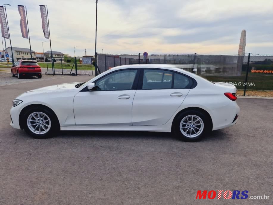 2019' BMW Serija 3 318D photo #4