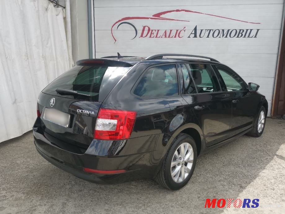 2018' Skoda Octavia Combi photo #5