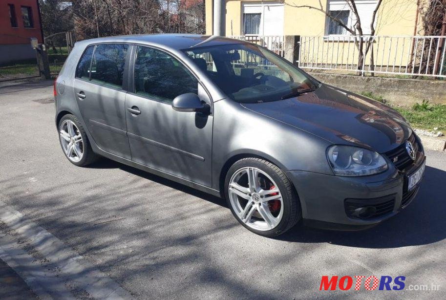 2005' Volkswagen Golf V 2,0 Tdi photo #1