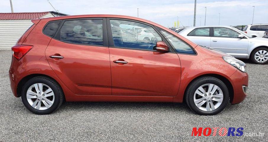 2011' Hyundai Ix20 1,4 Crdi Hp photo #1