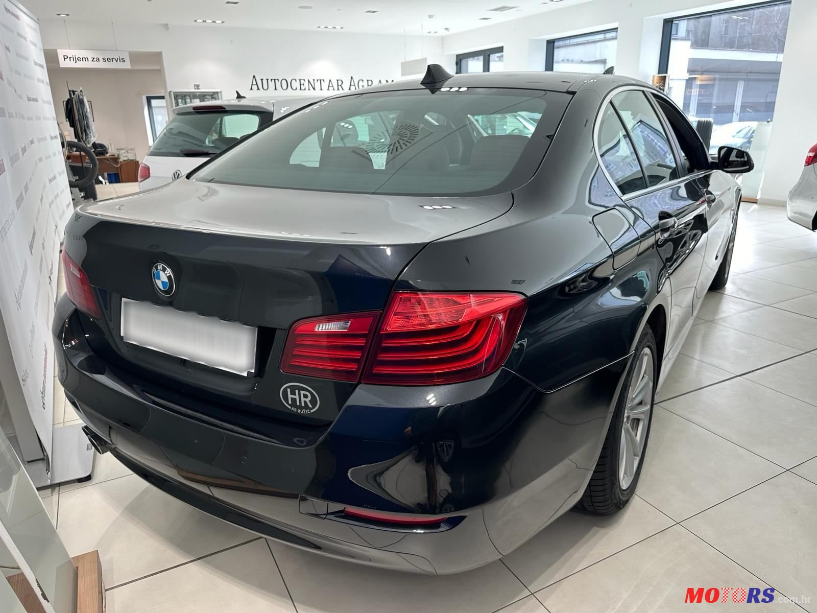 2016' BMW Serija 5 518D photo #3