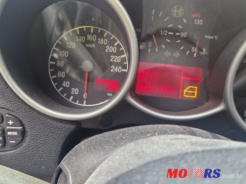 2004' Alfa Romeo 147 1,9 Jtd photo #6
