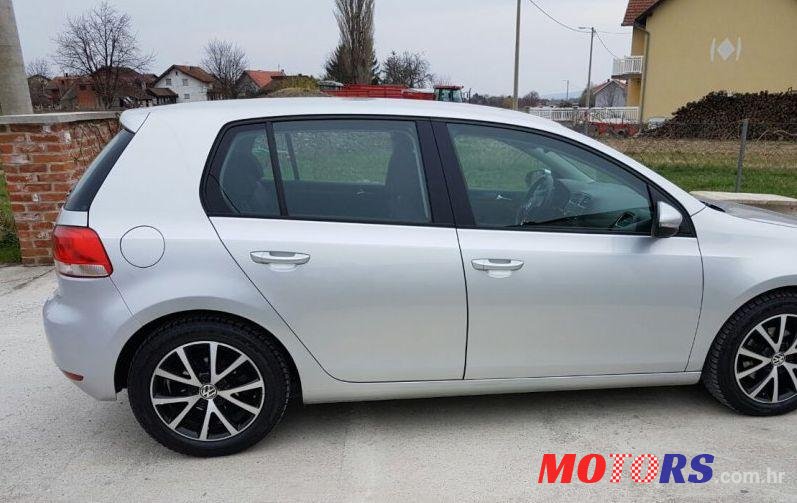 2009' Volkswagen Golf VI 2,0 Tdi photo #1