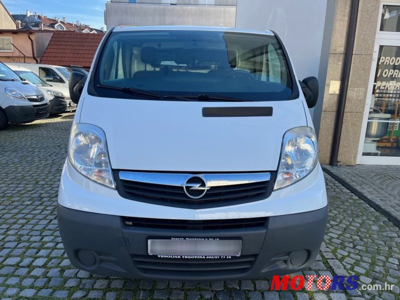 2014' Opel Vivaro photo #2