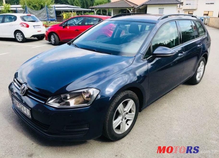 2014' Volkswagen Golf VII Variant photo #2