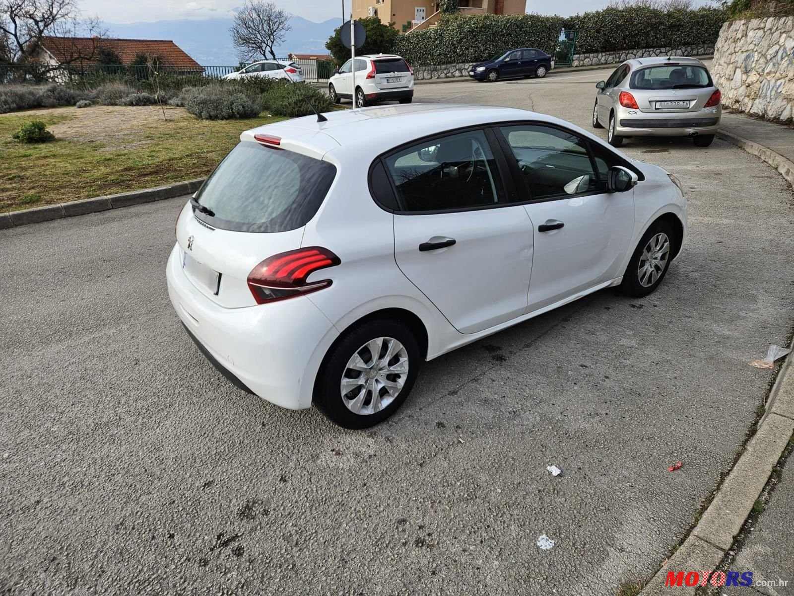 2018' Peugeot 208 1,6 Bluehdi photo #5