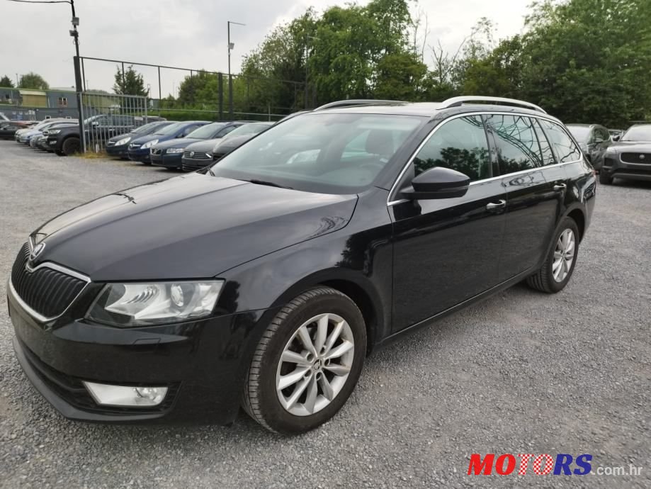 2015' Skoda Octavia Combi photo #1
