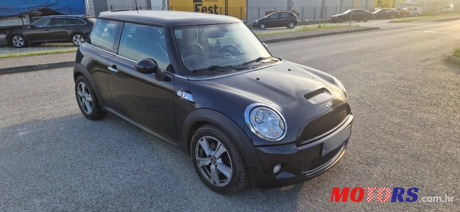 2007' MINI Cooper Cooper photo #2