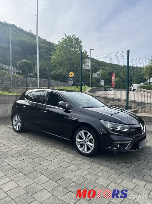 2020' Renault Megane photo #1