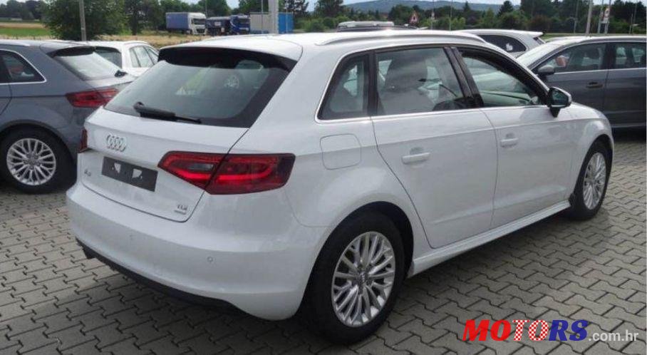 2016' Audi A3 1,6 Tdi Sport photo #2