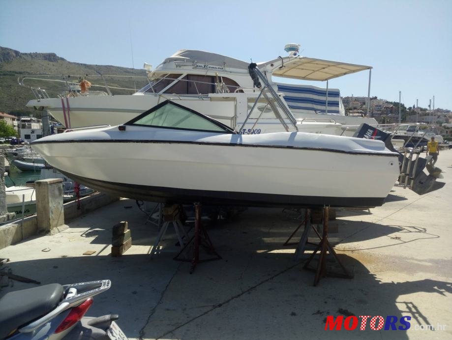 2000' Yamaha photo #1