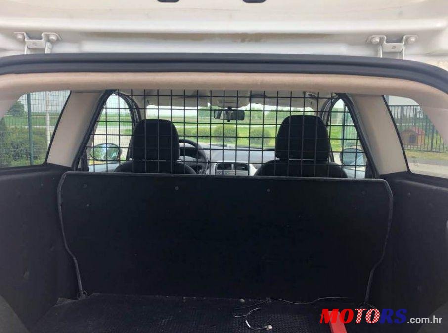 2009' Fiat Punto 1,3 Multijet photo #2