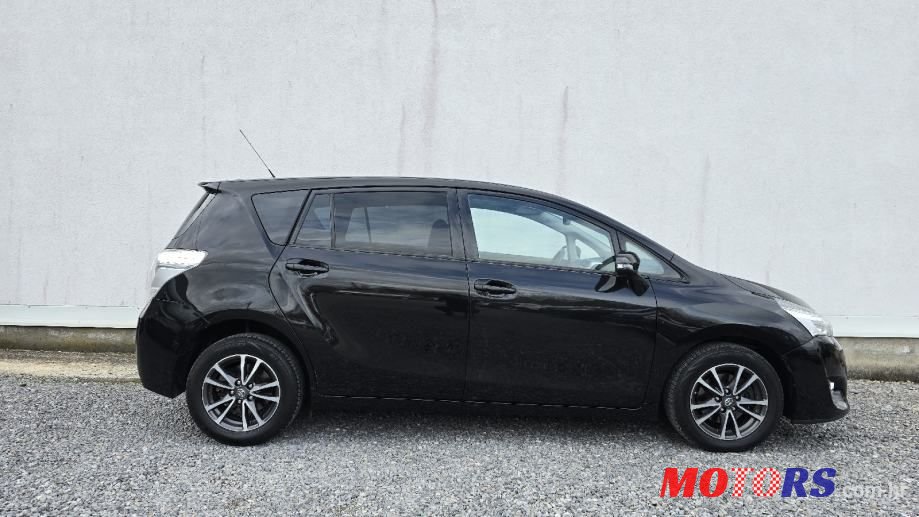 2015' Toyota Verso 1,6 D-4D photo #5