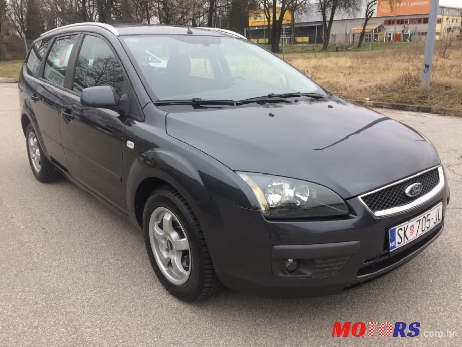 2006' Ford Focus Karavan photo #1