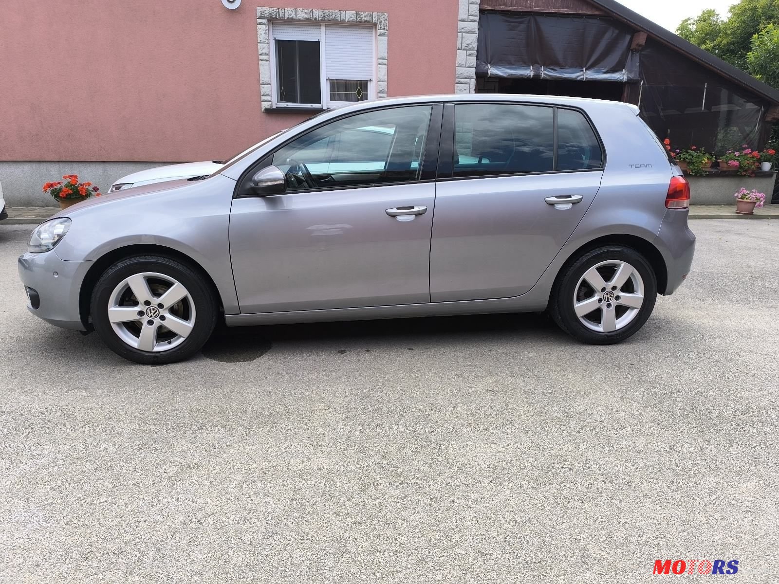 2010' Volkswagen Golf VI 1,6 Tdi photo #4