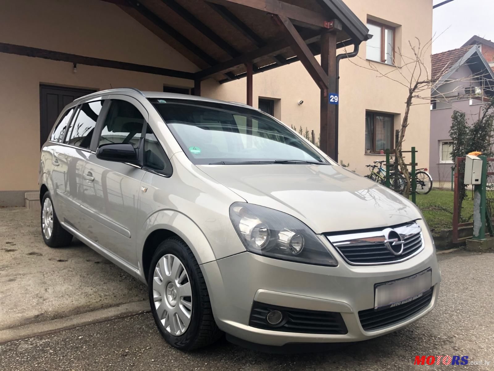 2008' Opel Zafira 1,9 Cdti photo #1