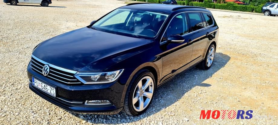 2017' Volkswagen Passat Variant photo #1