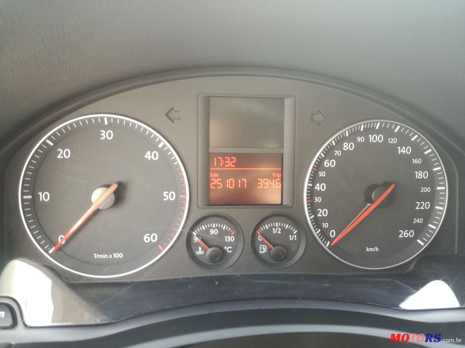 2005' Volkswagen Golf V photo #7