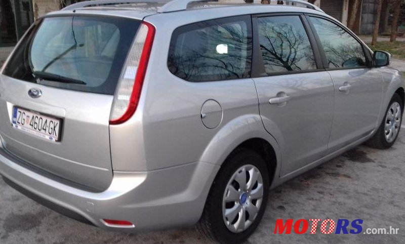 2010' Ford Focus Karavan 1,8 photo #2