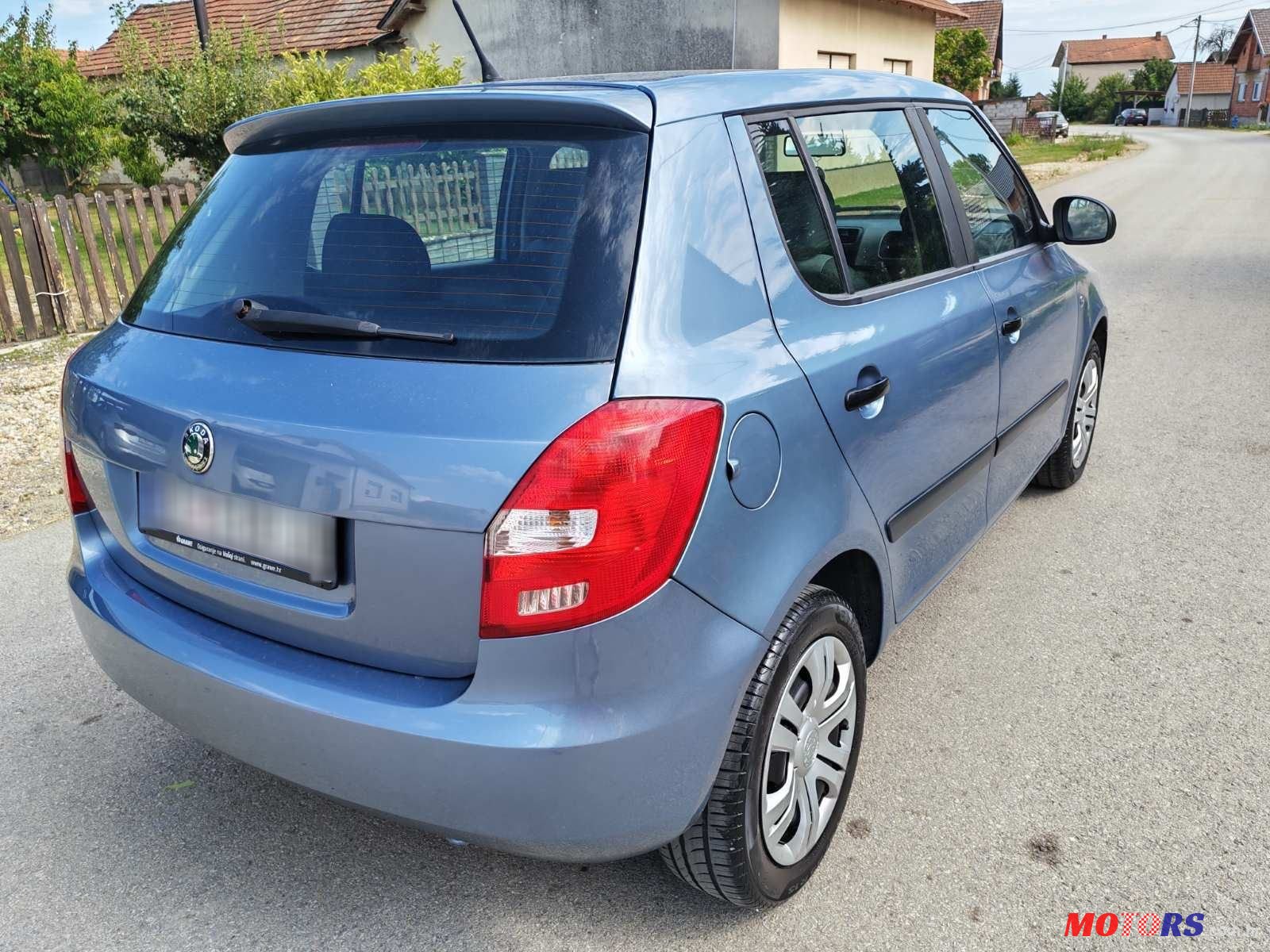 2010' Skoda Fabia 1,2 photo #3
