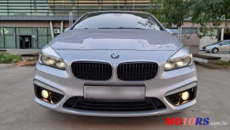 2015' BMW Serija 2 216D photo #3