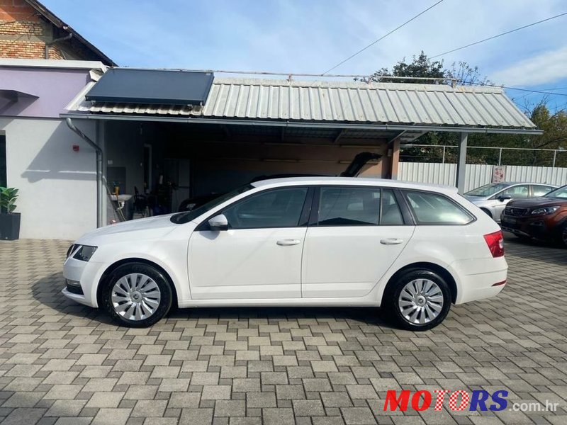 2017' Skoda Octavia Combi photo #3