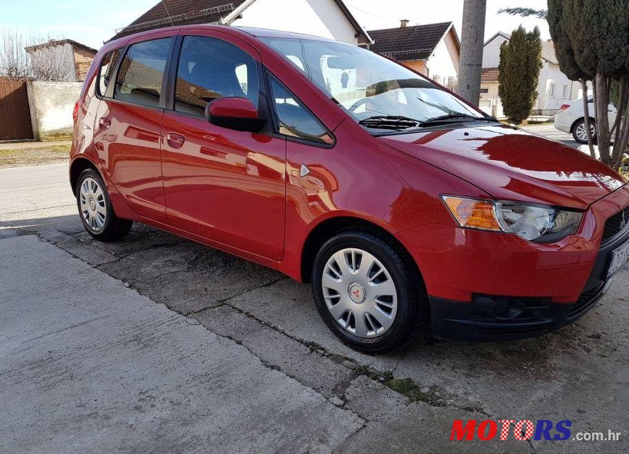 2010' Mitsubishi Colt 1,3 photo #2