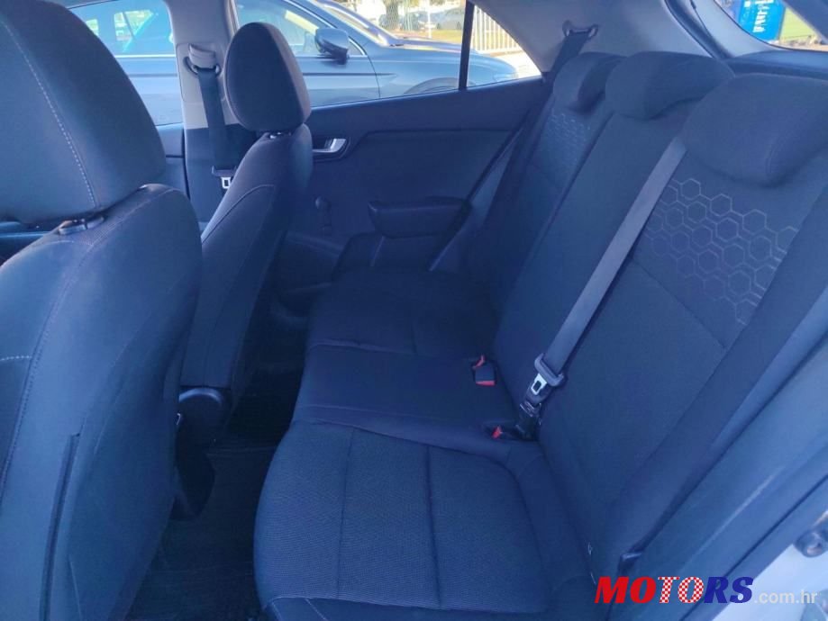 2017' Kia Rio photo #3