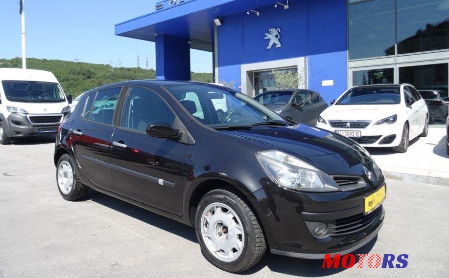 2007' Renault Clio 1,5 Dci photo #1