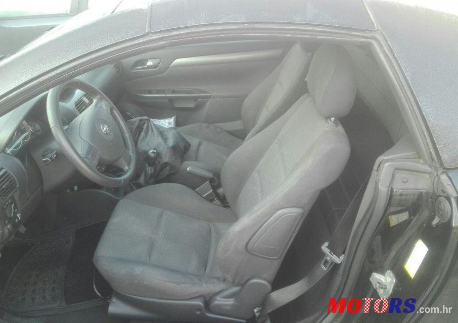 2006' Opel Tigra 1,4 16V photo #1