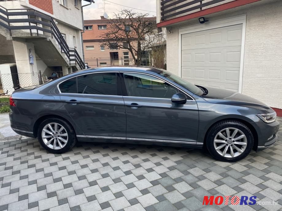 2015' Volkswagen Passat photo #1