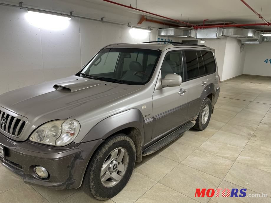 2004' Hyundai Terracan 2,9 Crdi Gls photo #3