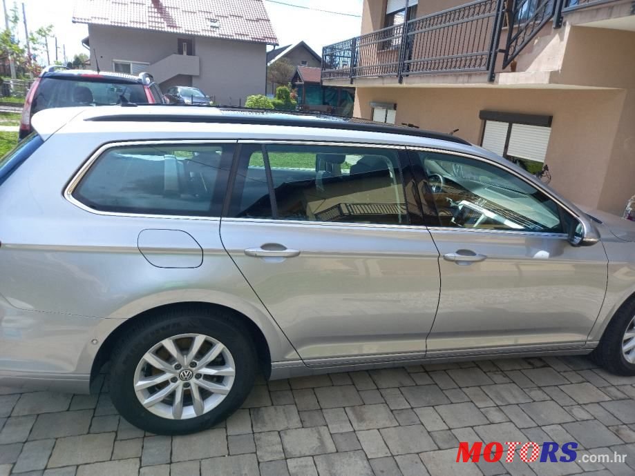 2017' Volkswagen Passat 1,6 Tdi Bmt Dsg photo #2