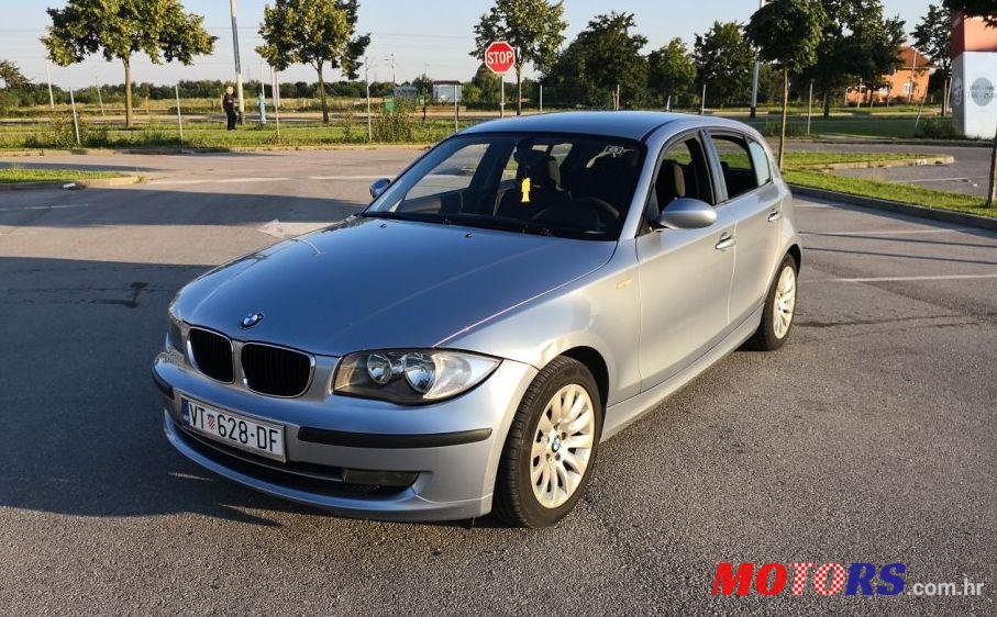 2008' BMW Serija 1 116I photo #1