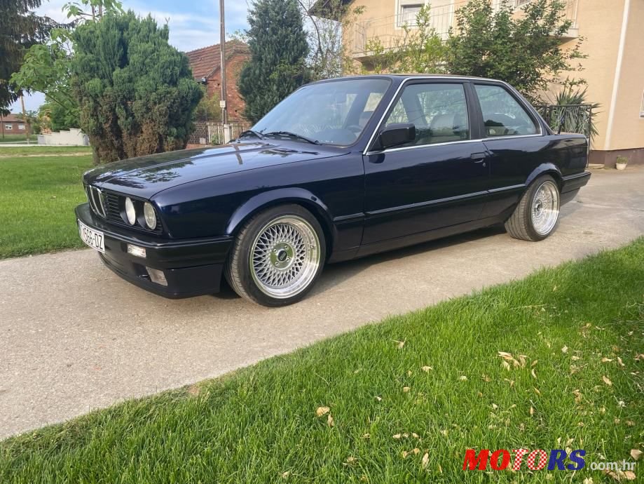 1990' BMW Serija 3 320I photo #1