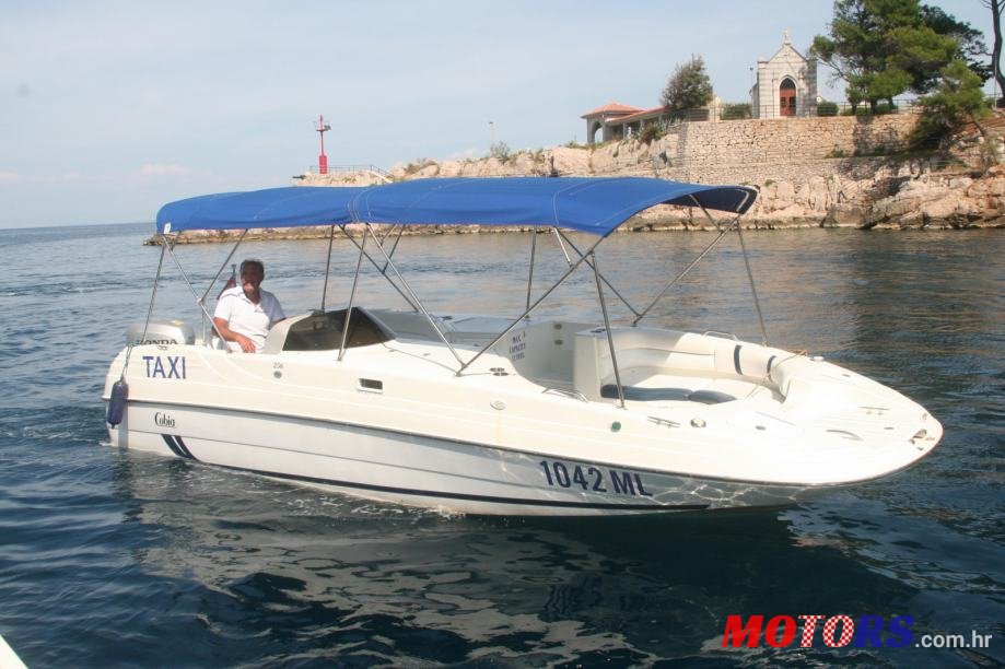 2006' Cobia 256 Coastal Deck photo #1